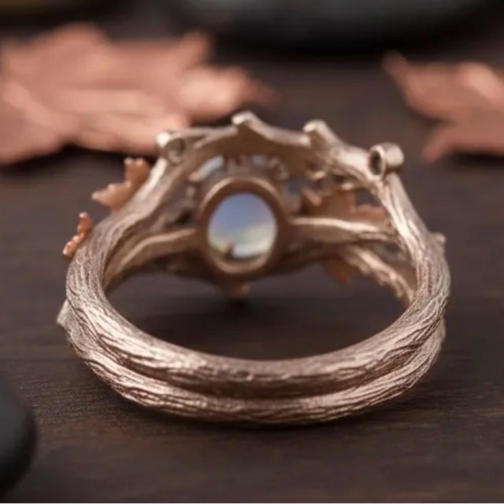 Antiqued Gold Plated Nature Inspired Moonstone Leaf Ring. New. - Picture 5 of 14